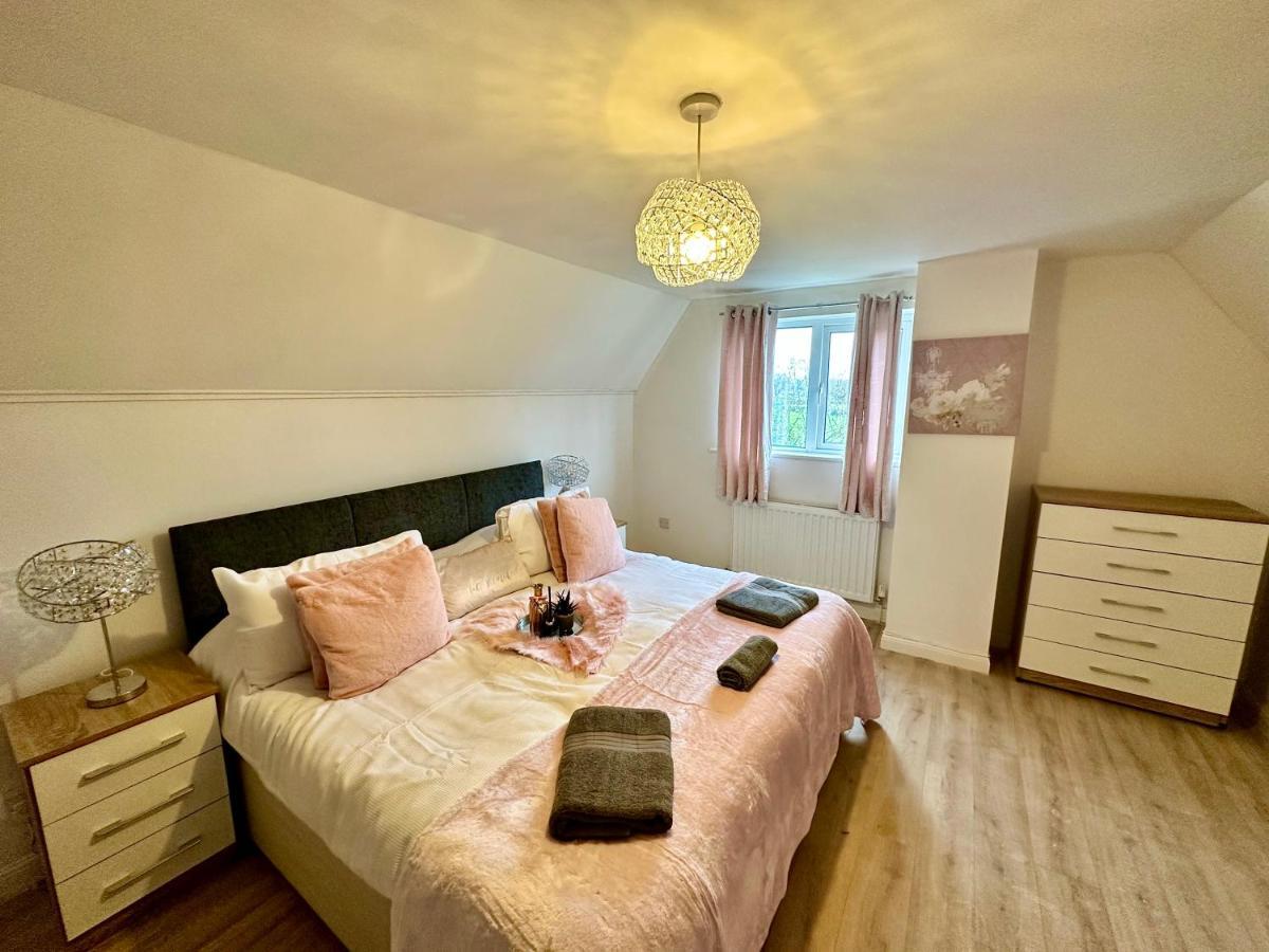 Three Bedroom Rural, Relaxing And Peaceful,Dogs Welcome! With Cymru Holidays Abergavenny Eksteriør bilde