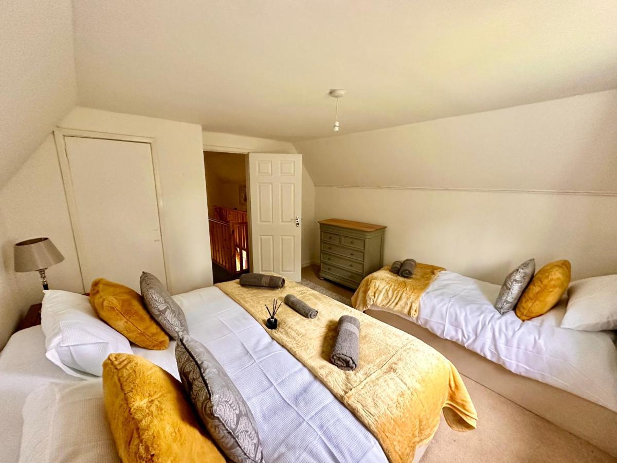 Three Bedroom Rural, Relaxing And Peaceful,Dogs Welcome! With Cymru Holidays Abergavenny Eksteriør bilde