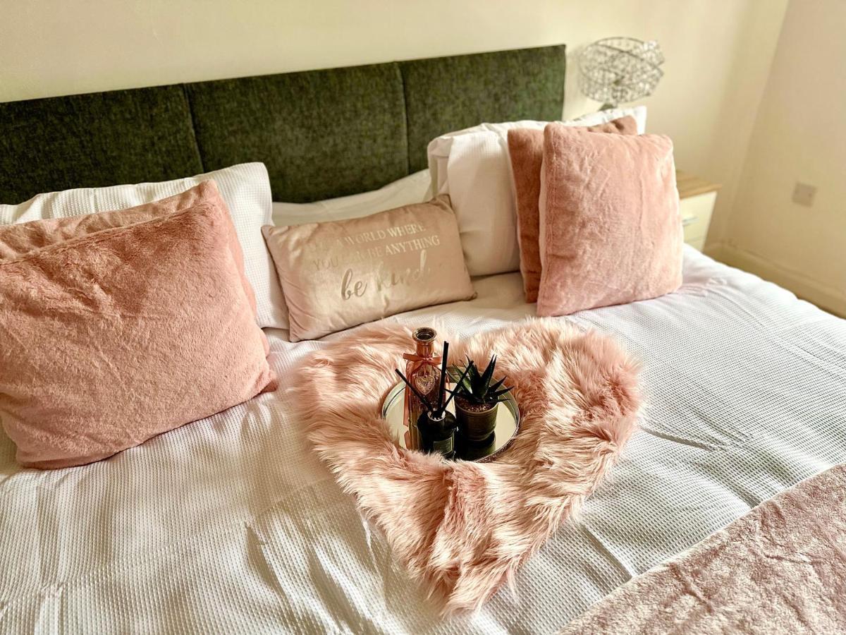 Three Bedroom Rural, Relaxing And Peaceful,Dogs Welcome! With Cymru Holidays Abergavenny Eksteriør bilde