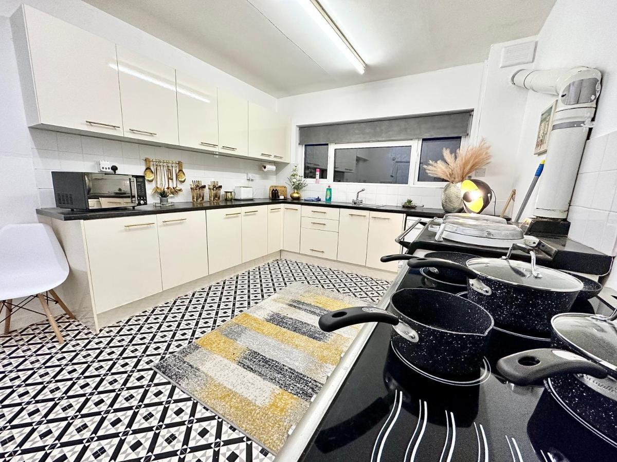 Three Bedroom Rural, Relaxing And Peaceful,Dogs Welcome! With Cymru Holidays Abergavenny Eksteriør bilde