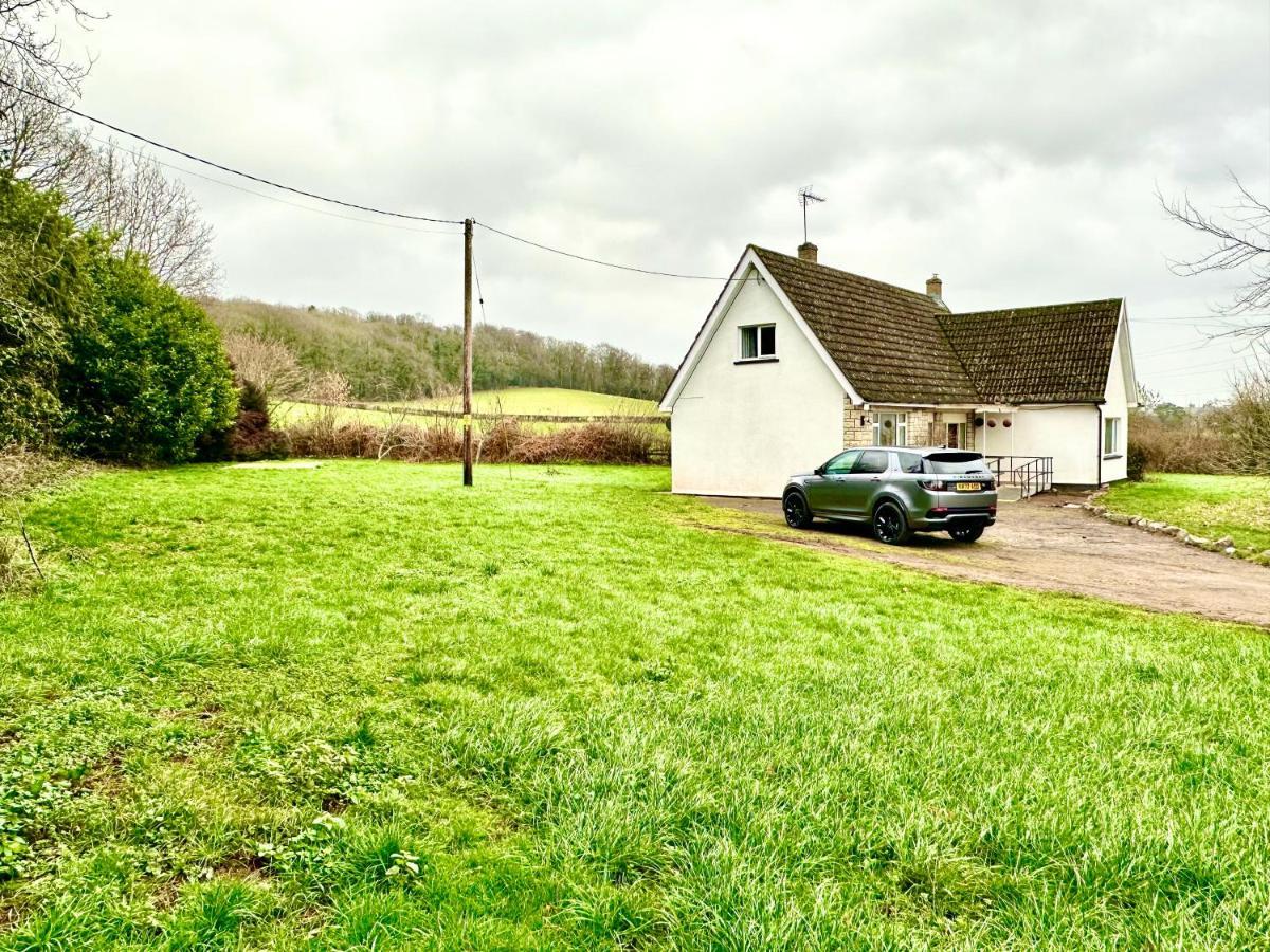 Three Bedroom Rural, Relaxing And Peaceful,Dogs Welcome! With Cymru Holidays Abergavenny Eksteriør bilde