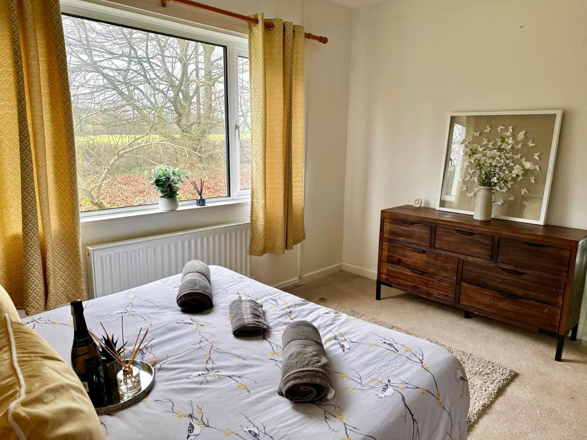 Three Bedroom Rural, Relaxing And Peaceful,Dogs Welcome! With Cymru Holidays Abergavenny Eksteriør bilde