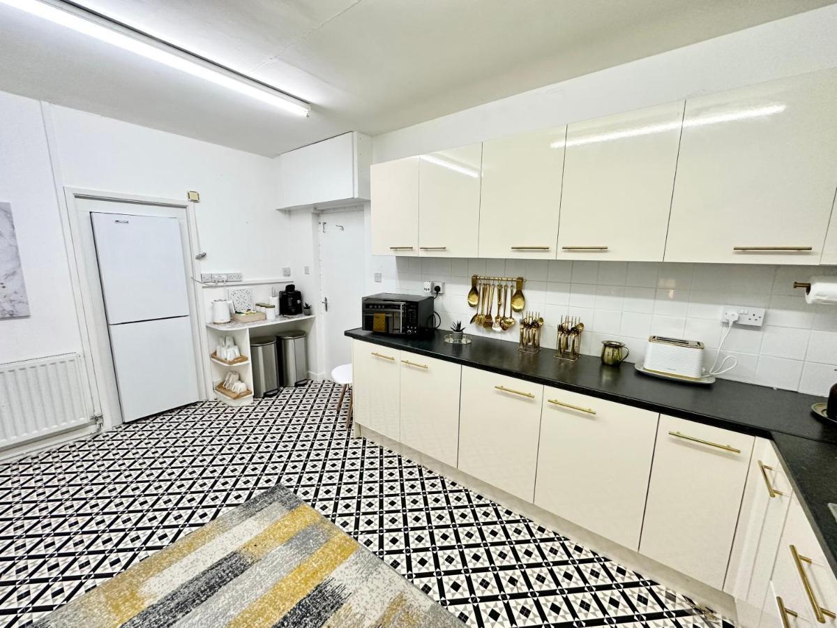 Three Bedroom Rural, Relaxing And Peaceful,Dogs Welcome! With Cymru Holidays Abergavenny Eksteriør bilde